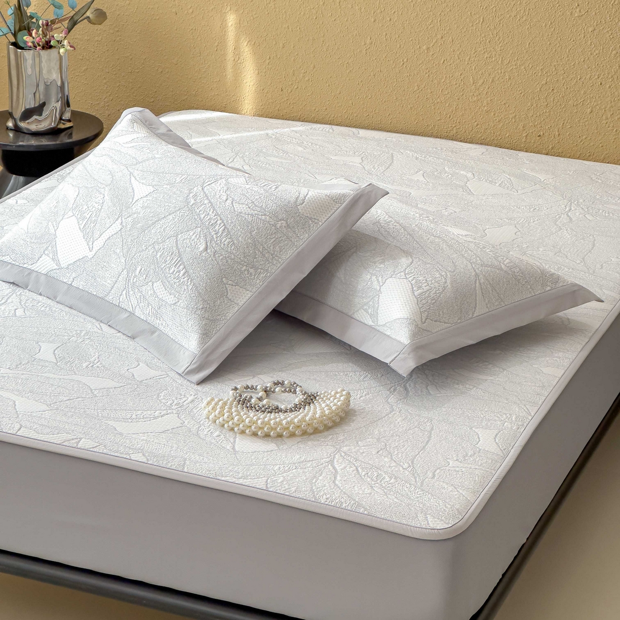 91家纺网 家纺一手货源 找家纺 孩子王家纺 2026春夏新款凉感过0.21夏天家用软席子可机洗空调席夏季高端华夫格凉席三件套 家大叶大-沥青浅灰 床笠款