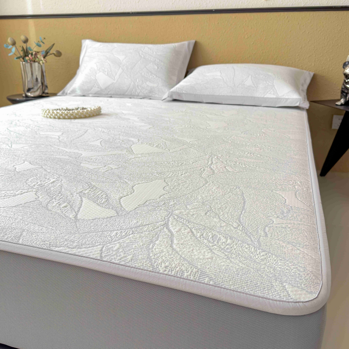 91家纺网 家纺一手货源 找家纺 孩子王家纺 2026春夏新款凉感过0.21夏天家用软席子可机洗空调席夏季高端华夫格凉席三件套 家大叶大-沥青浅灰 床笠款