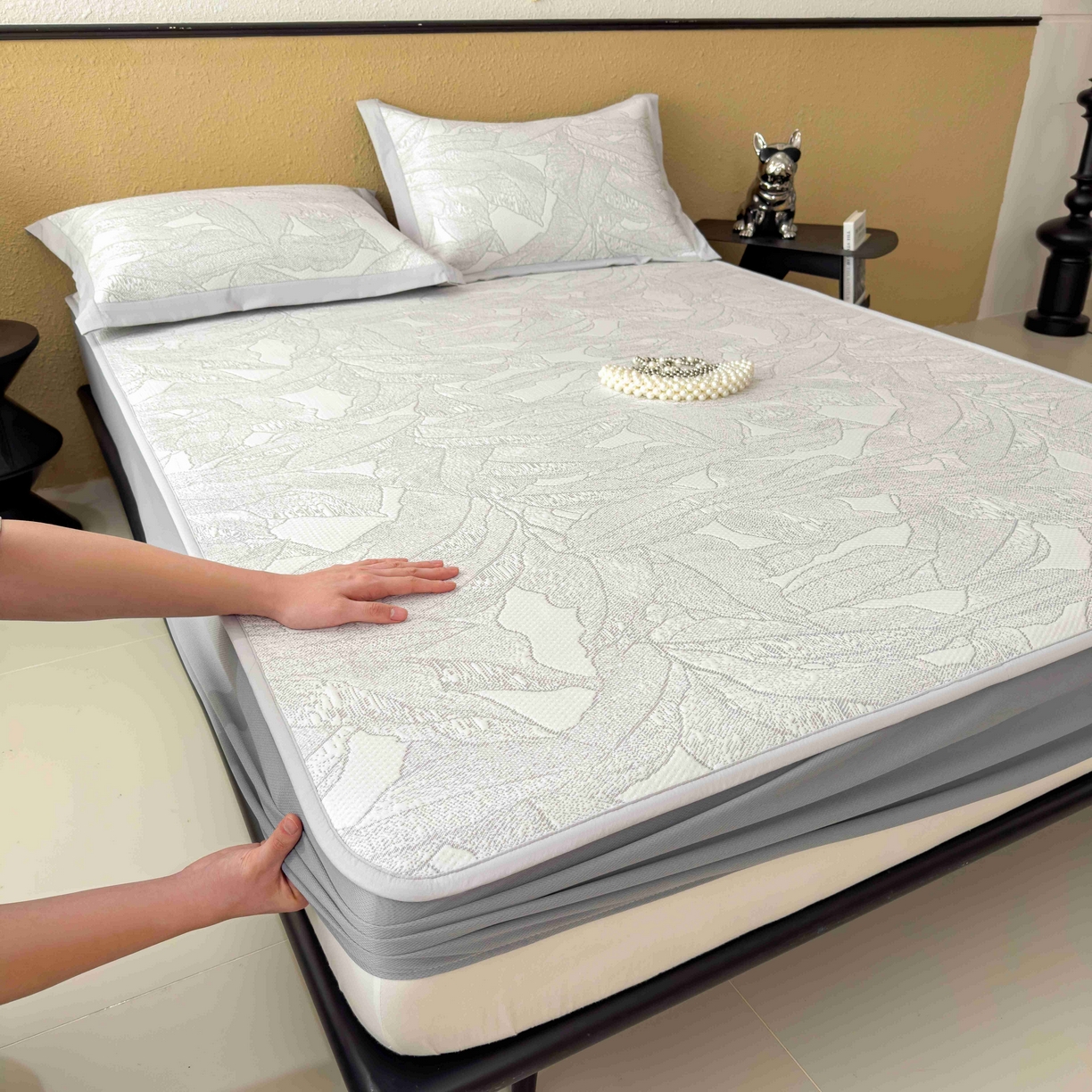 91家纺网 家纺一手货源 找家纺 孩子王家纺 2026春夏新款凉感过0.21夏天家用软席子可机洗空调席夏季高端华夫格凉席三件套 家大叶大-天空蓝 床笠款