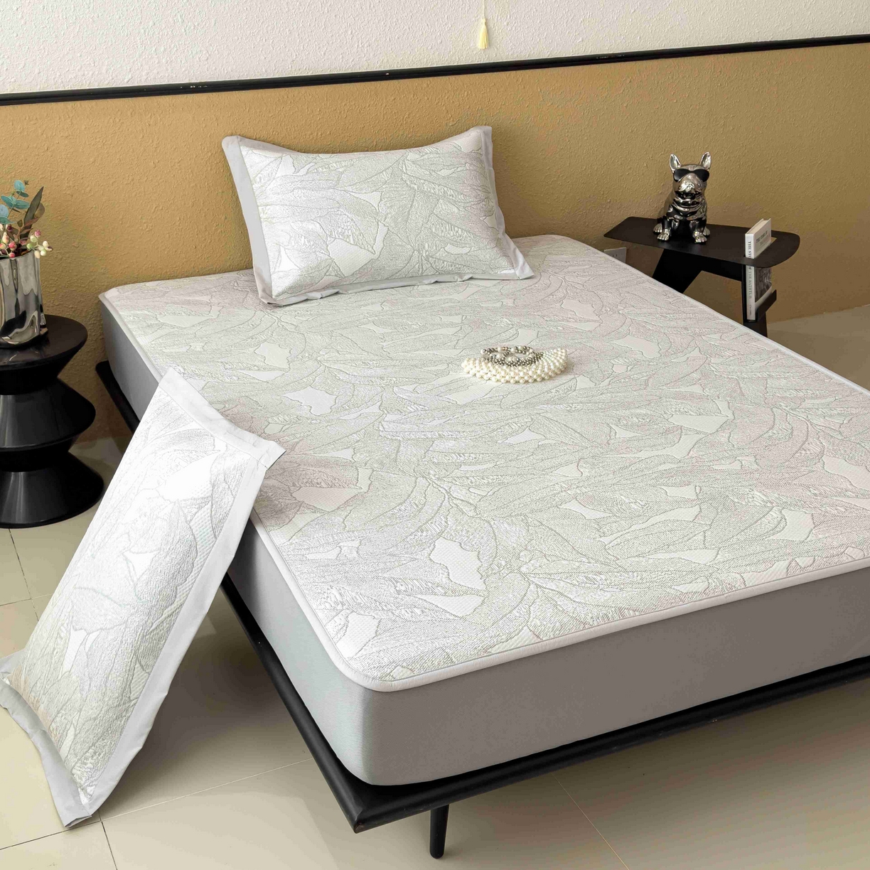 91家纺网 家纺一手货源 找家纺 孩子王家纺 2026春夏新款凉感过0.21夏天家用软席子可机洗空调席夏季高端华夫格凉席三件套 家大叶大-天空蓝 床笠款