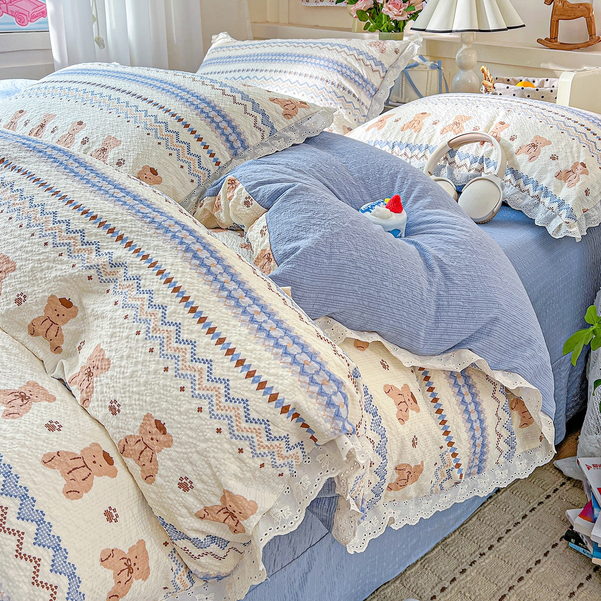 一比一家纺 2026新款泡芙纱花边四件套 萌趣小熊