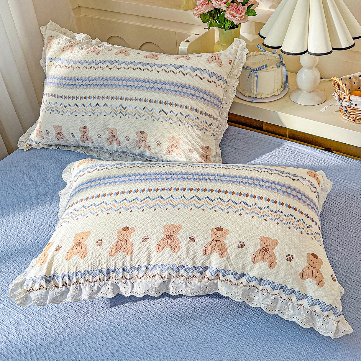 91家纺网 家纺一手货源 找家纺 一比一家纺 2026新款泡芙纱花边四件套 萌趣小熊