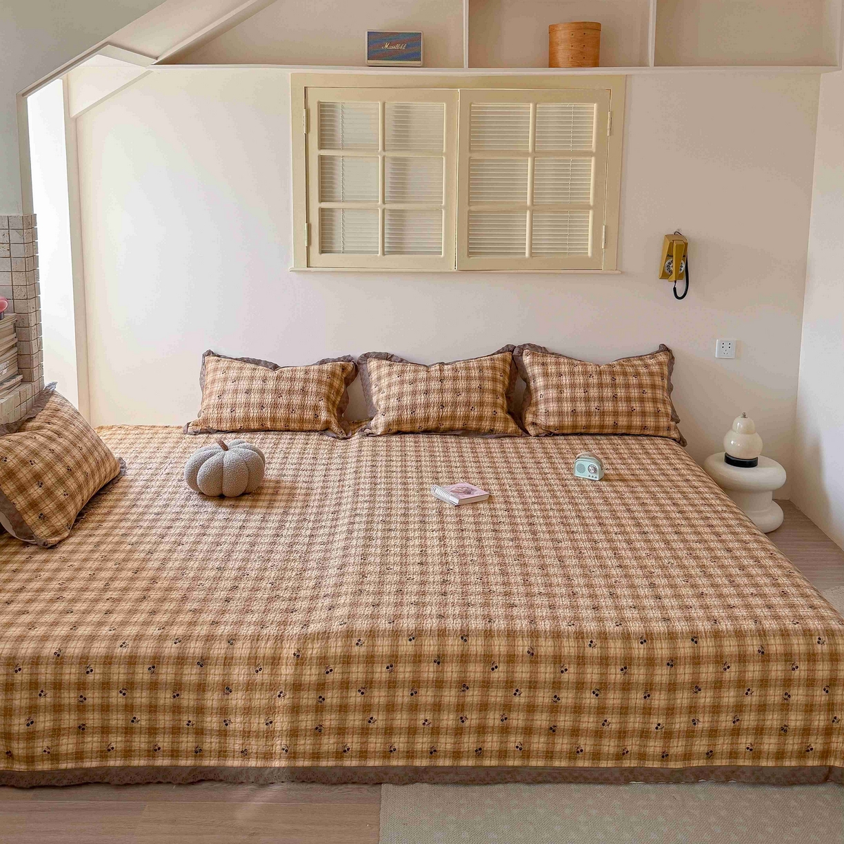 91家纺网 家纺一手货源 找家纺 乐野家居 2026新款支持定制法式花边纯棉榻榻米三件套全棉有氧双层纱床盖三件套四季通用 焦糖樱桃