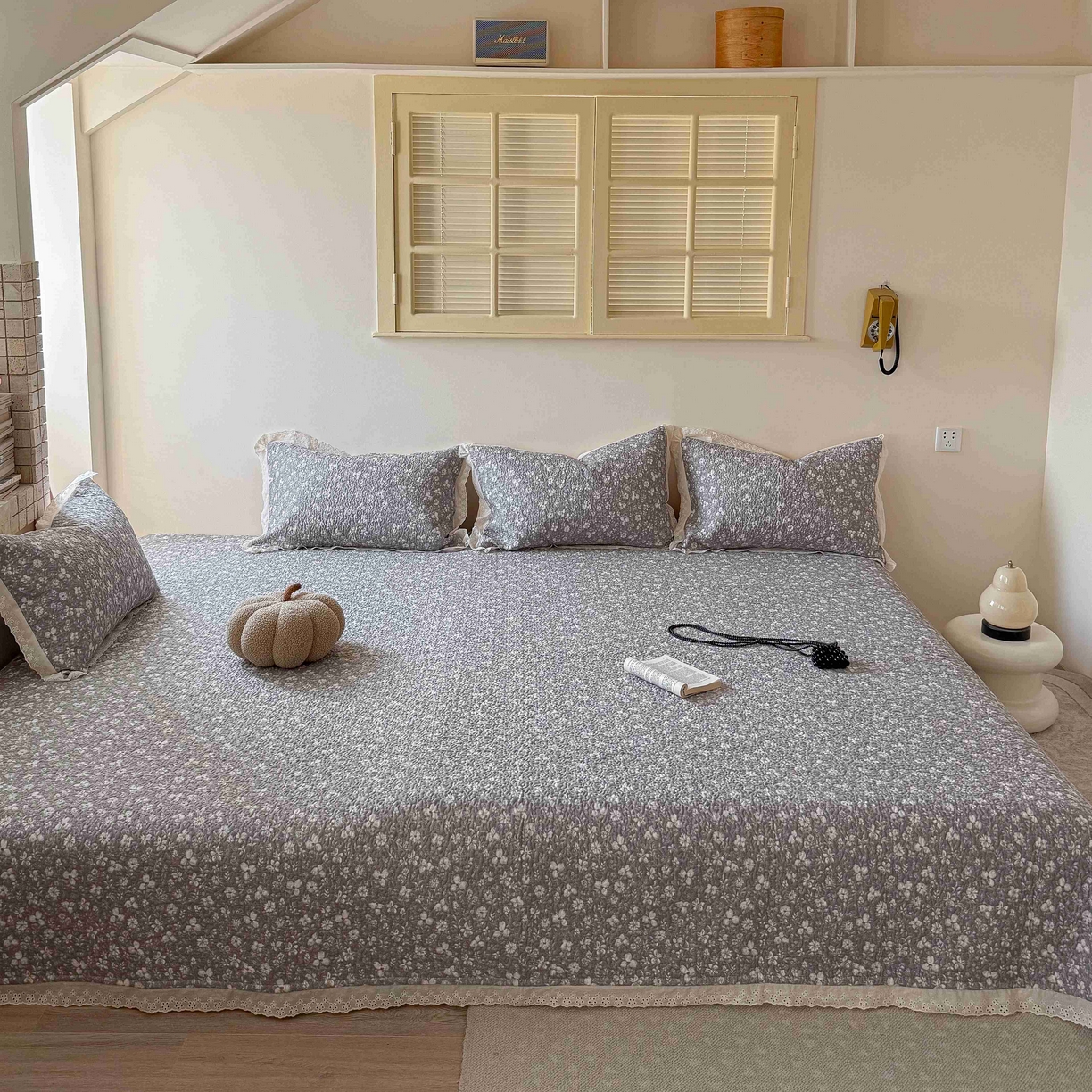 91家纺网 家纺一手货源 找家纺 乐野家居 2026新款支持定制法式花边纯棉榻榻米三件套全棉有氧双层纱床盖三件套四季通用 塞纳暮烟