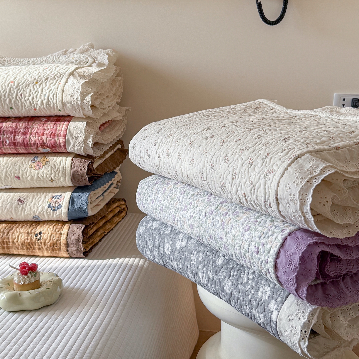 91家纺网 家纺一手货源 找家纺 乐野家居 2026新款印花全棉有氧双层纱床盖三件套 组合图仅供展示不可下单