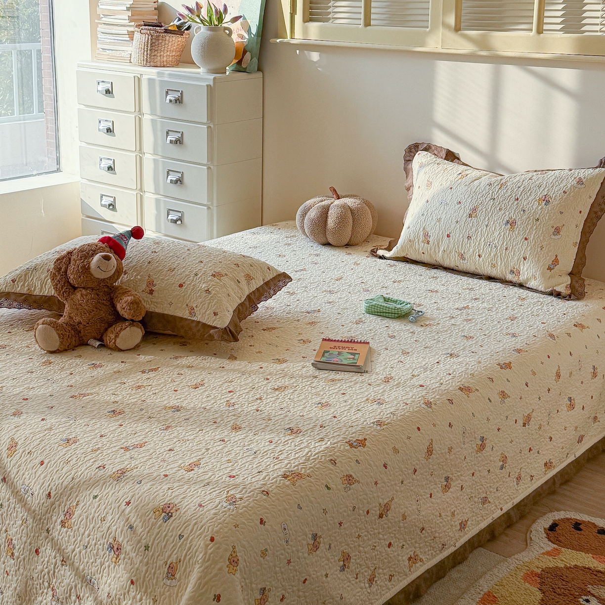 91家纺网 家纺一手货源 找家纺 乐野家居 2026新款印花全棉有氧双层纱床盖三件套 可爱星人