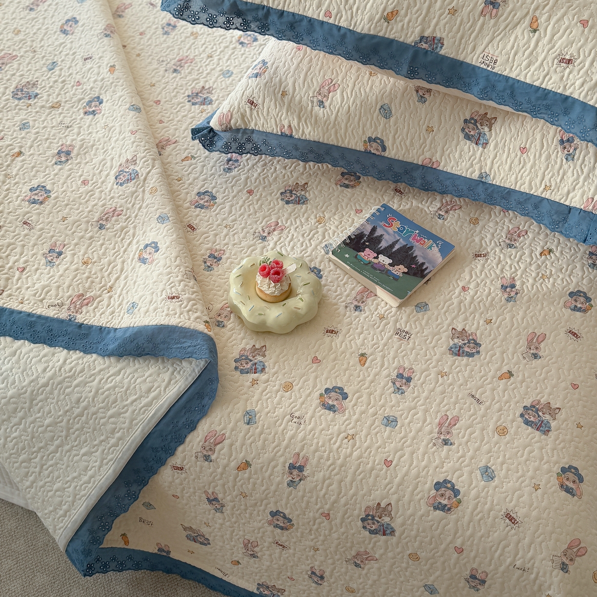 91家纺网 家纺一手货源 找家纺 乐野家居 2026新款印花全棉有氧双层纱床盖三件套 快乐动物城