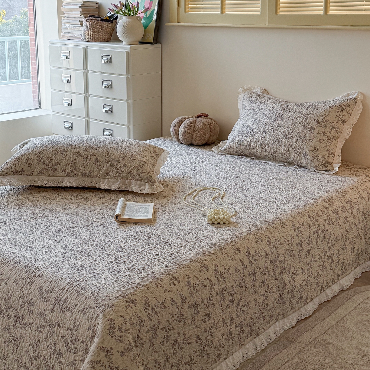 91家纺网 家纺一手货源 找家纺 乐野家居 2026新款印花全棉有氧双层纱床盖三件套 伯爵茶歇