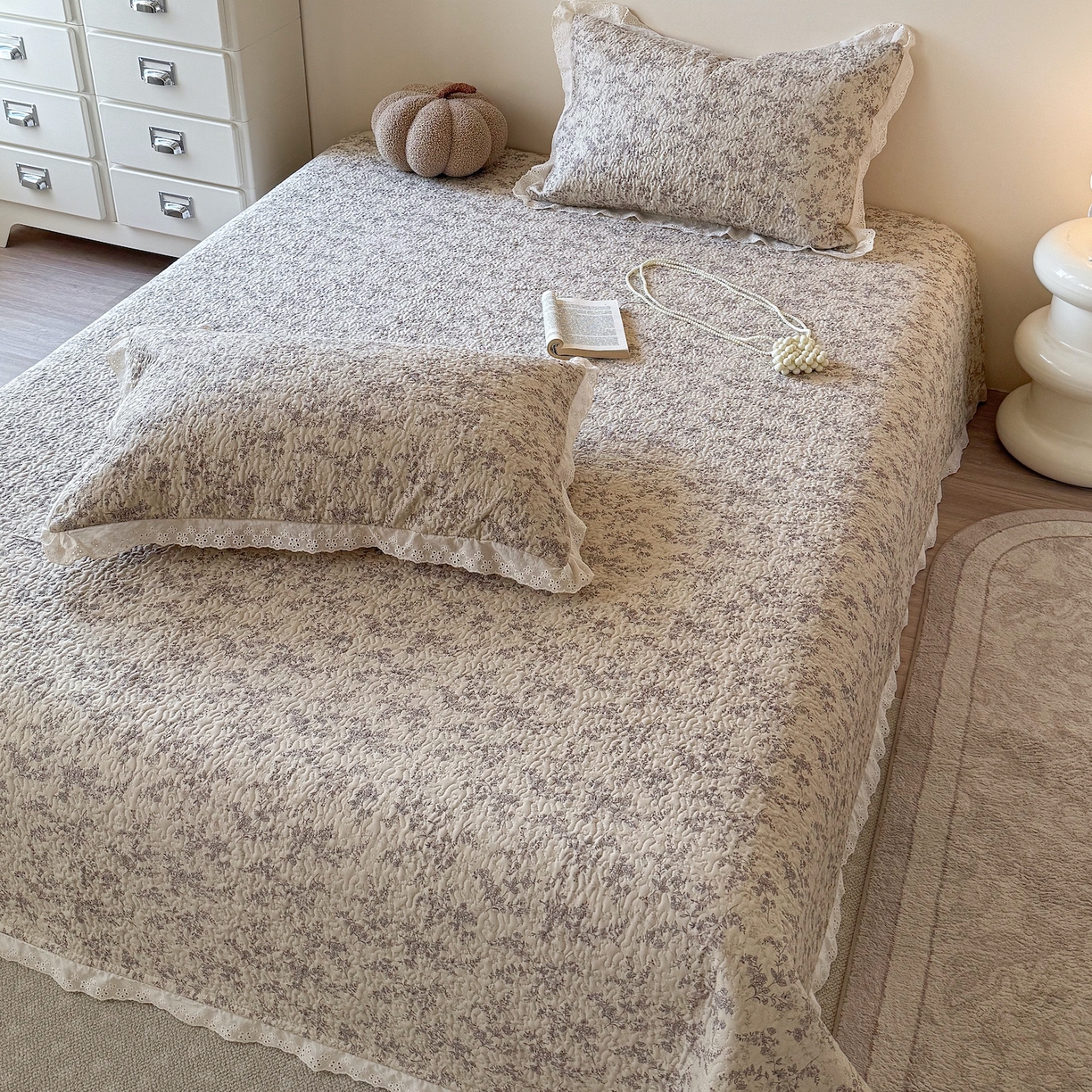 91家纺网 家纺一手货源 找家纺 乐野家居 2026新款印花全棉有氧双层纱床盖三件套 伯爵茶歇