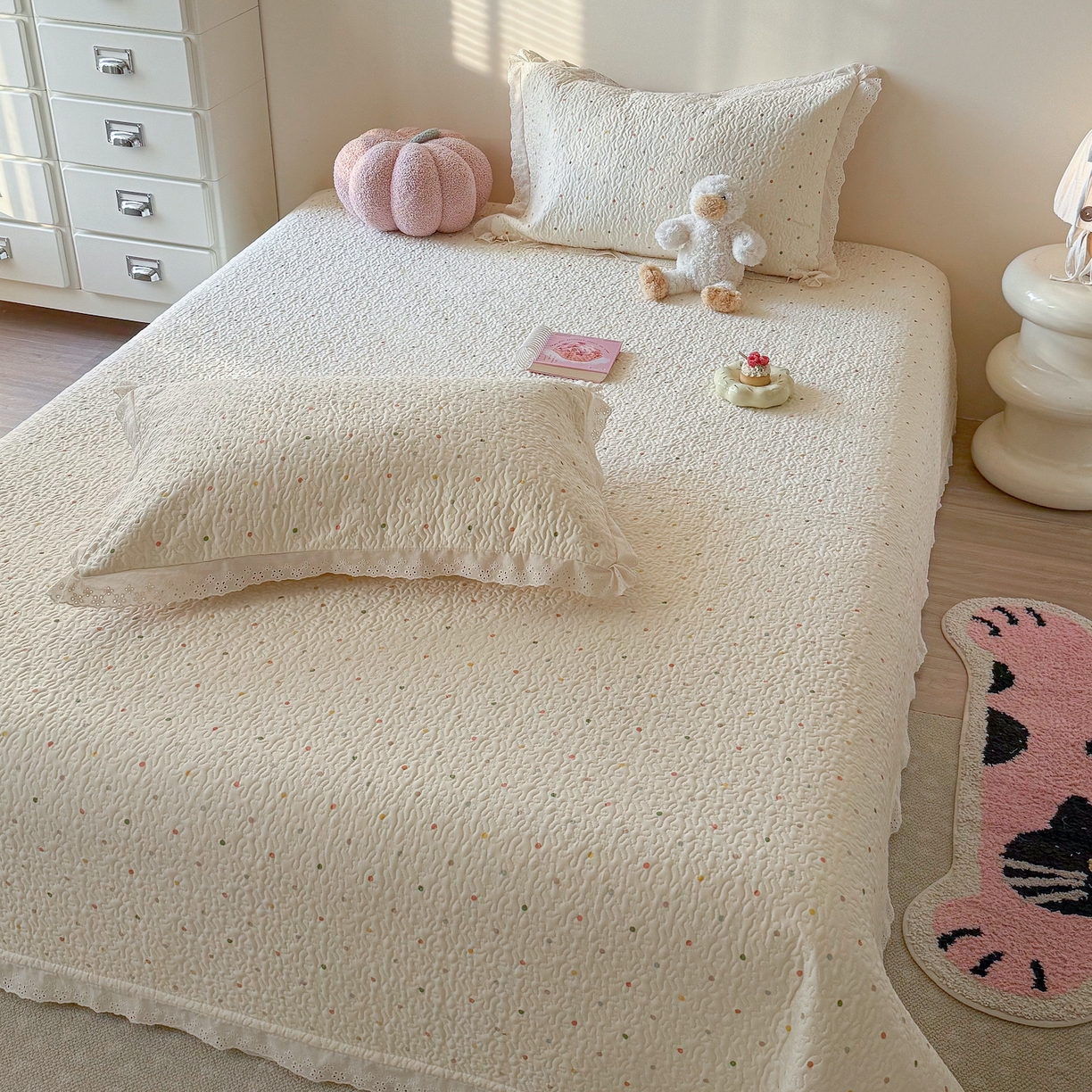 91家纺网 家纺一手货源 找家纺 乐野家居 2026新款印花全棉有氧双层纱床盖三件套 波点童话