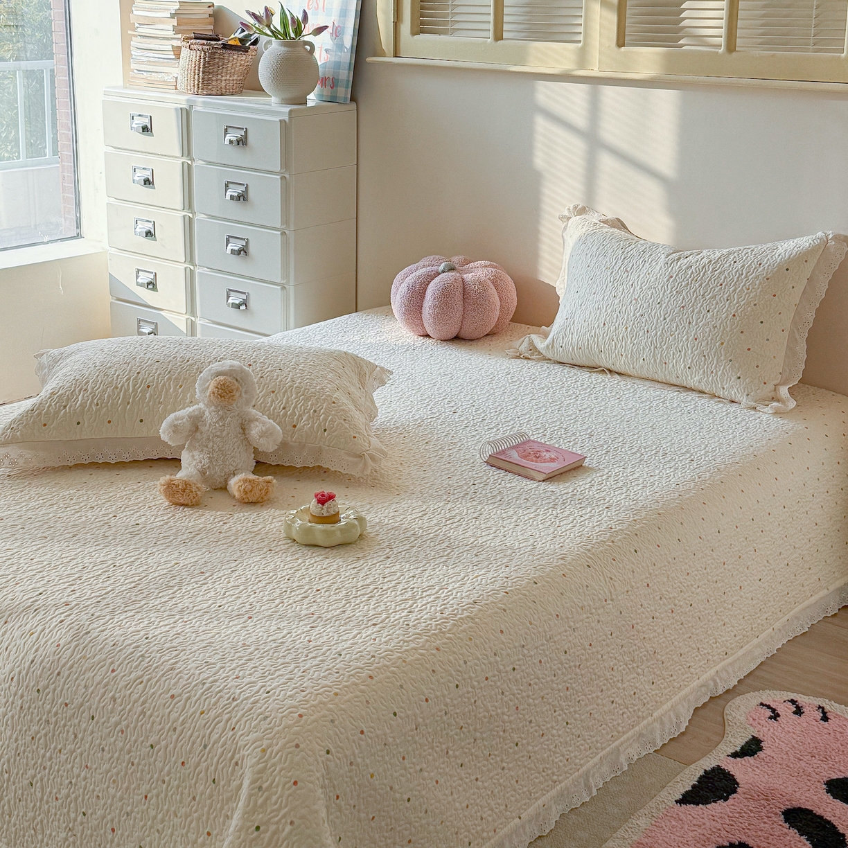 91家纺网 家纺一手货源 找家纺 乐野家居 2026新款印花全棉有氧双层纱床盖三件套 波点童话