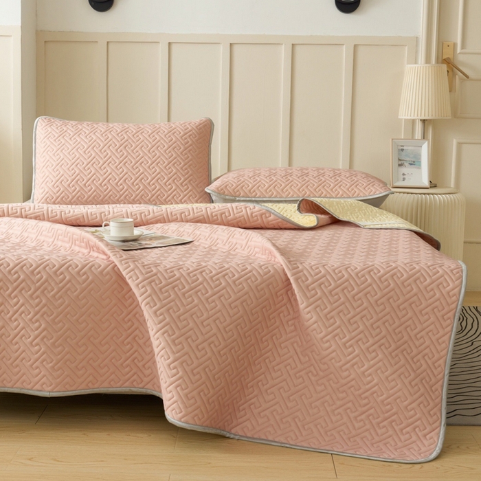 91家纺网 家纺一手货源 找家纺 玖玖爱家纺 2026新款天然乳水洗胶凉感丝凉席三件套 玉