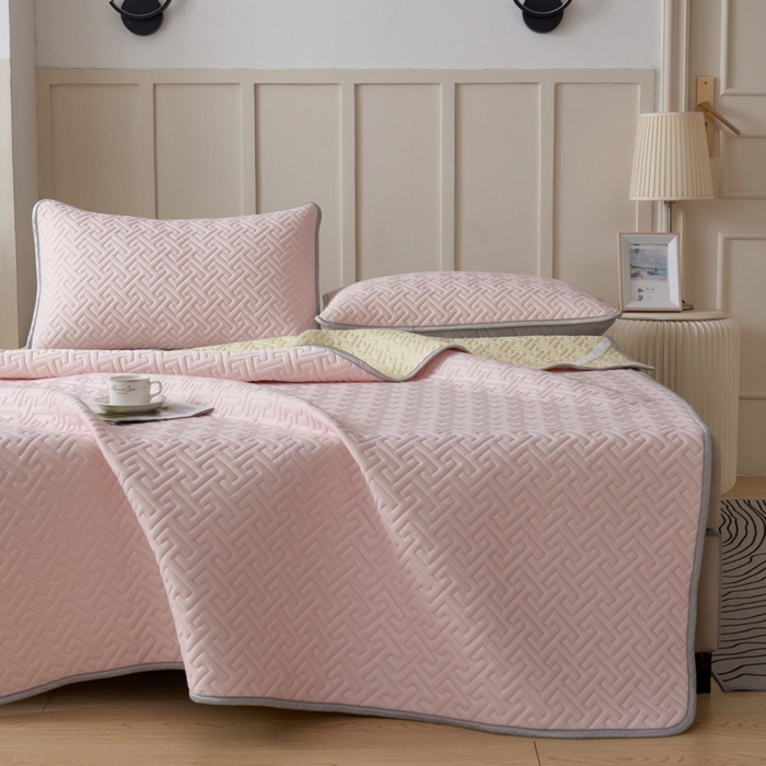 91家纺网 家纺一手货源 找家纺 玖玖爱家纺 2026新款天然乳水洗胶凉感丝凉席三件套 粉