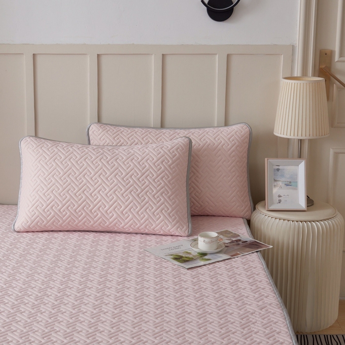 91家纺网 家纺一手货源 找家纺 玖玖爱家纺 2026新款天然乳水洗胶凉感丝凉席三件套 粉