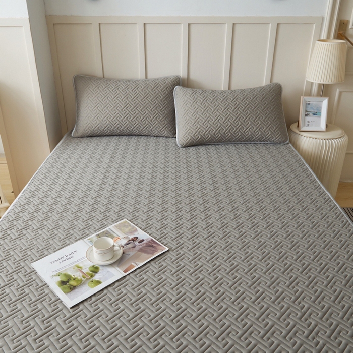 91家纺网 家纺一手货源 找家纺 玖玖爱家纺 2026新款天然乳水洗胶凉感丝凉席三件套 灰