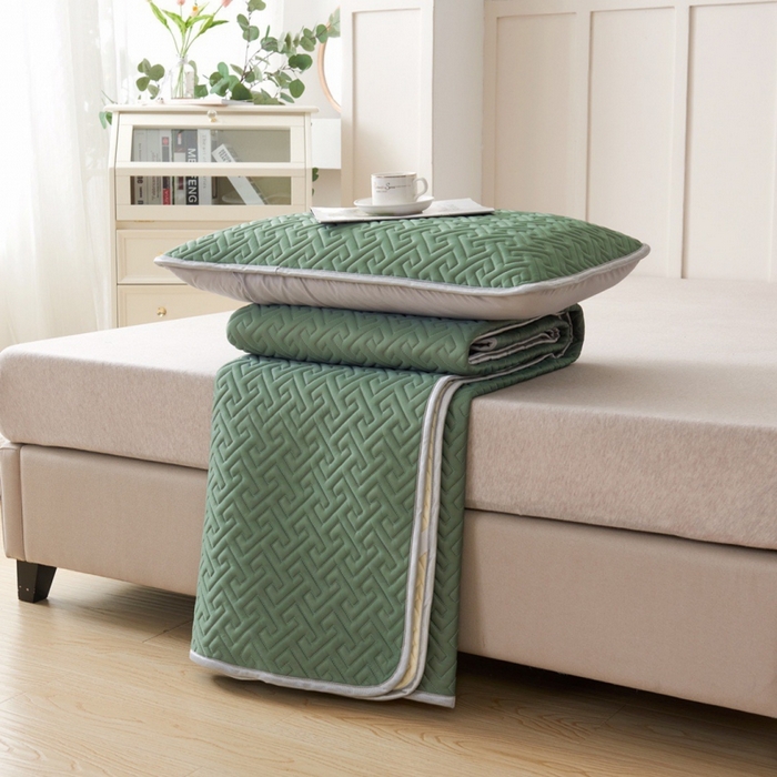 91家纺网 家纺一手货源 找家纺 玖玖爱家纺 2026新款天然乳水洗胶凉感丝凉席三件套 绿