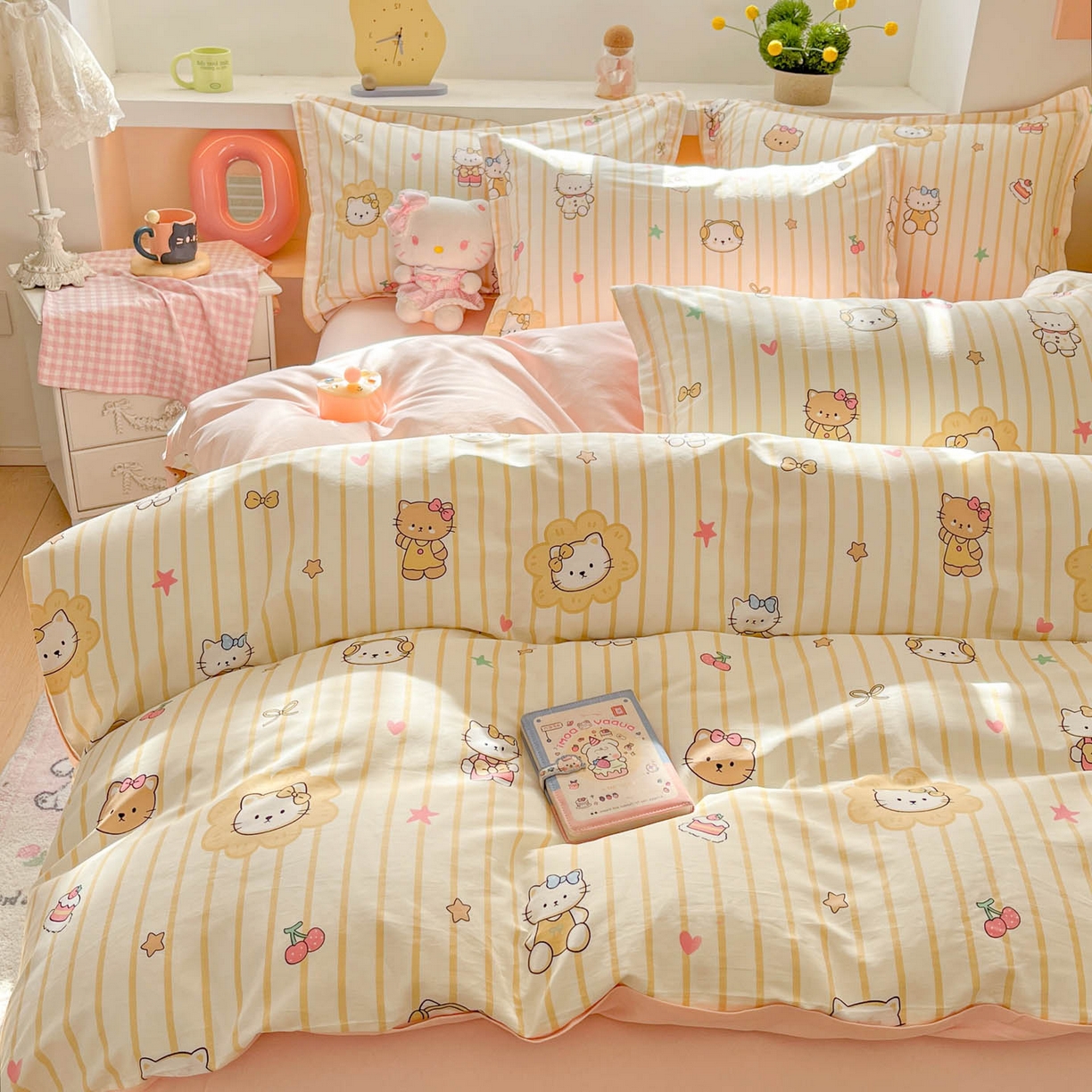 91家纺网 家纺一手货源 找家纺 涵宸家纺 2026新款全棉印花小清新四件套 愉快小猫-黄