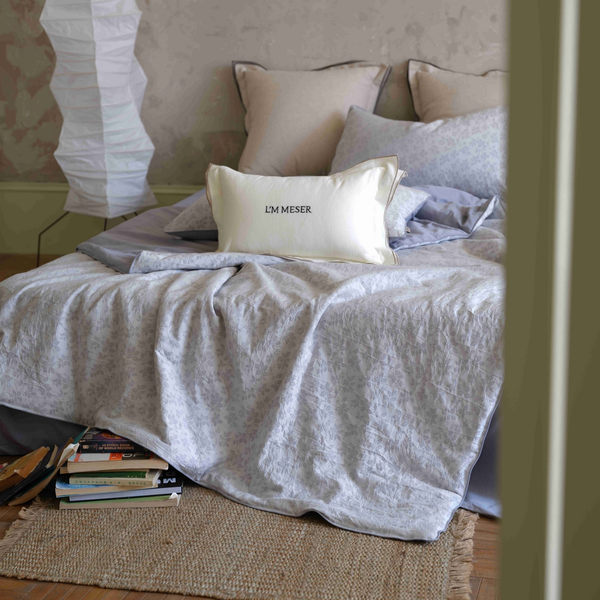 91家纺网 家纺一手货源 找家纺 佳汐蓝家纺 2026新款【慢性子】系列色织提花夏被&四件套 墨染（蓝）