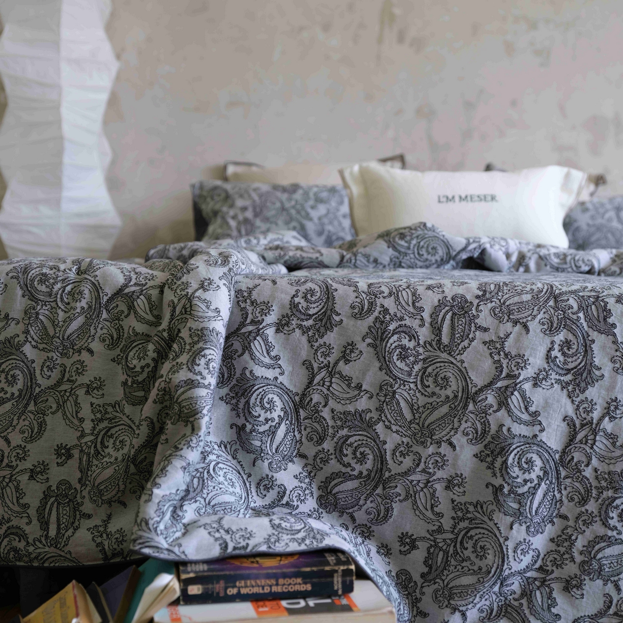 91家纺网 家纺一手货源 找家纺 佳汐蓝家纺 2026新款【慢性子】系列色织提花夏被&四件套 佩兹利