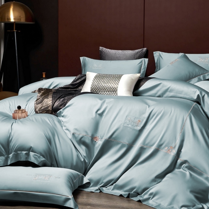 91家纺网 家纺一手货源 找家纺 玖玖爱家纺 2026新款柔软亲肤天丝棉刺绣四件套-华莹 华莹-纯净兰