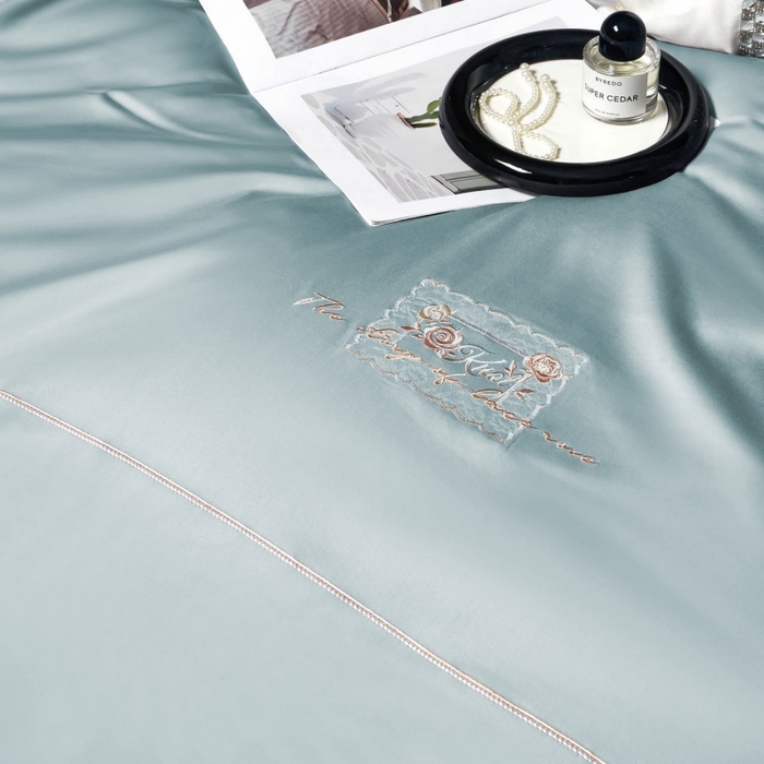 91家纺网 家纺一手货源 找家纺 玖玖爱家纺 2026新款柔软亲肤天丝棉刺绣四件套-华莹 华莹-纯净兰