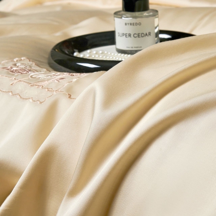 91家纺网 家纺一手货源 找家纺 玖玖爱家纺 2026新款柔软亲肤天丝棉刺绣四件套-华莹 华莹-舒芙蕾