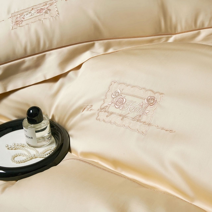 91家纺网 家纺一手货源 找家纺 玖玖爱家纺 2026新款柔软亲肤天丝棉刺绣四件套-华莹 华莹-舒芙蕾