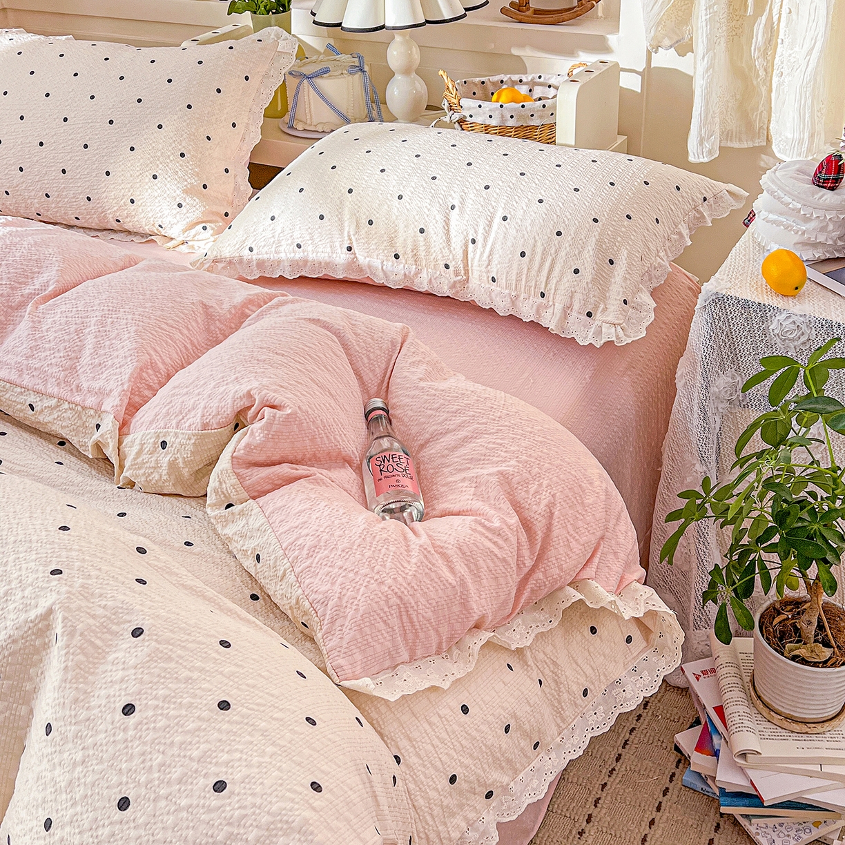 91家纺网 家纺一手货源 找家纺 一比一家纺 2026新款泡芙纱花边四件套 情书