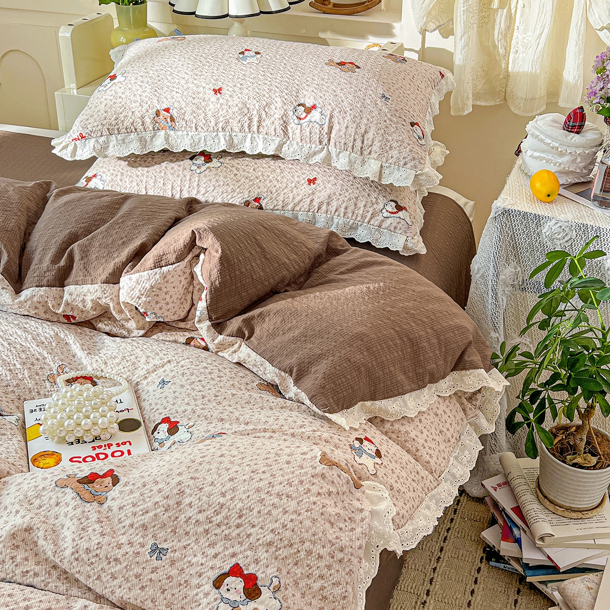 91家纺网 家纺一手货源 找家纺 一比一家纺 2026新款泡芙纱花边四件套 小欢喜