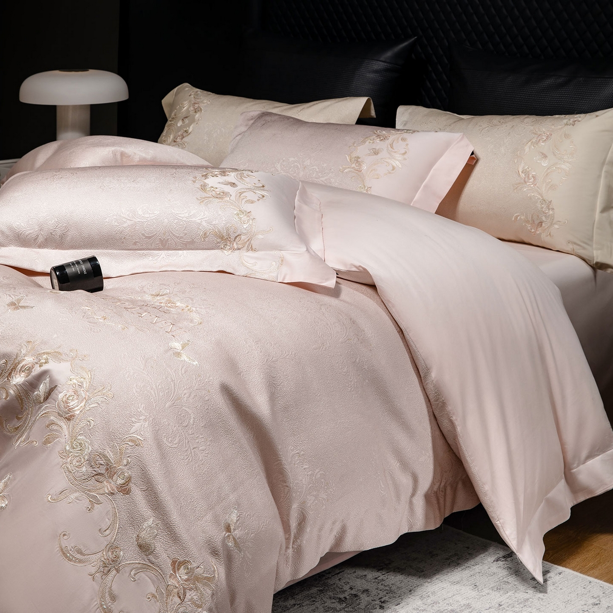 91家纺网 家纺一手货源 找家纺 （总）爱妮菲家纺 2026高端新品A类100支长绒棉纯棉四件套100全棉厚织提花高档重工刺绣被套床单床笠床上用品