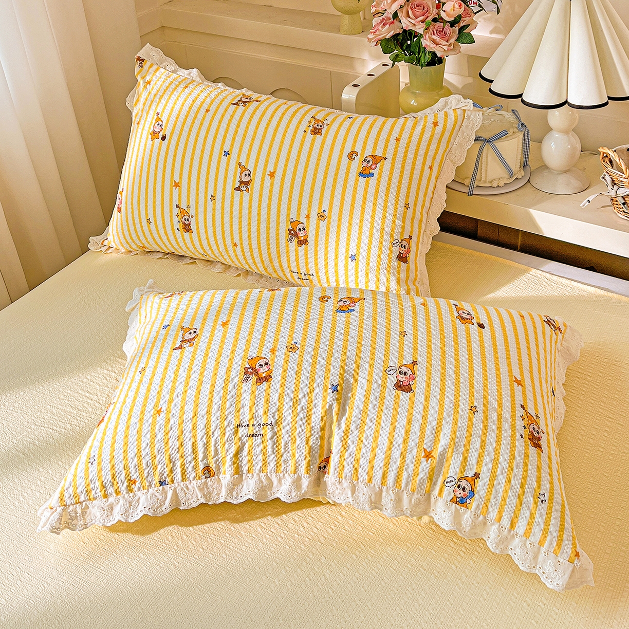 91家纺网 家纺一手货源 找家纺 一比一家纺 2026新款泡芙纱花边四件套 小黄人