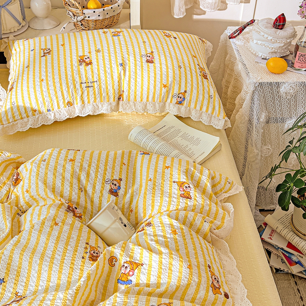 91家纺网 家纺一手货源 找家纺 一比一家纺 2026新款泡芙纱花边四件套 小黄人