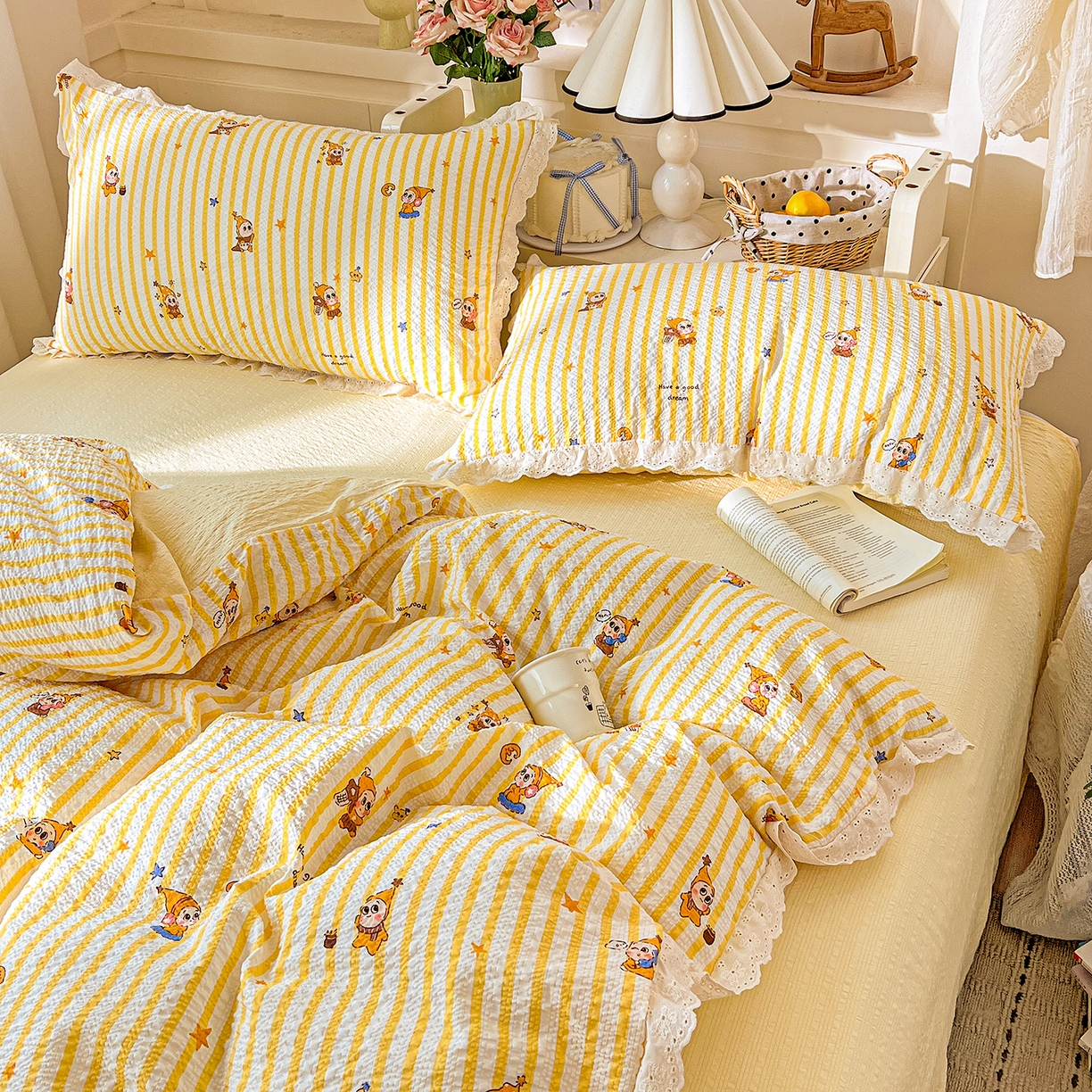 91家纺网 家纺一手货源 找家纺 一比一家纺 2026新款泡芙纱花边四件套 小黄人