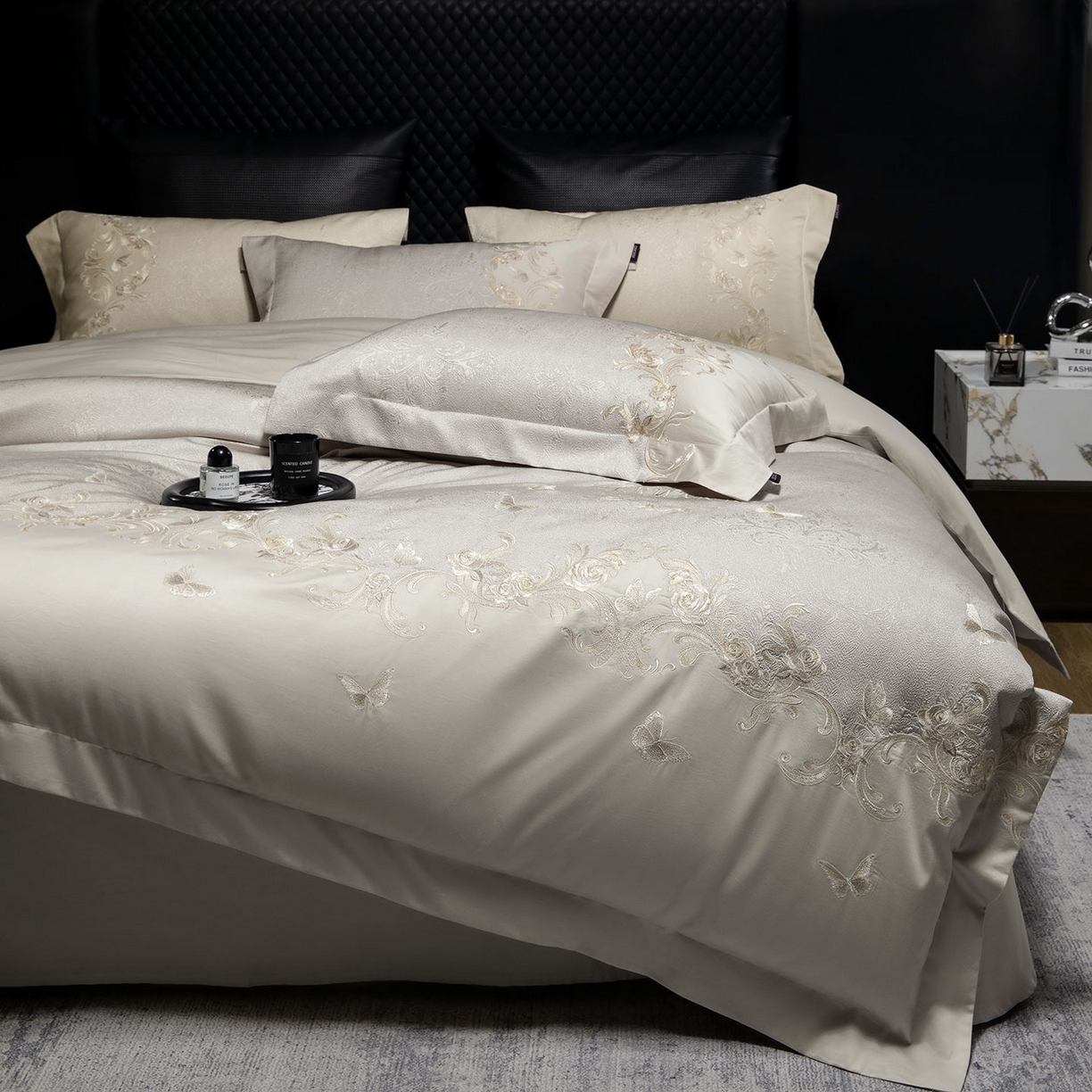 91家纺网 家纺一手货源 找家纺 爱妮菲家纺 2026高端新品A类100支长绒棉纯棉四件套100全棉厚织提花高档重工刺绣被套床单床笠床上用品 觅棠-迷雾灰