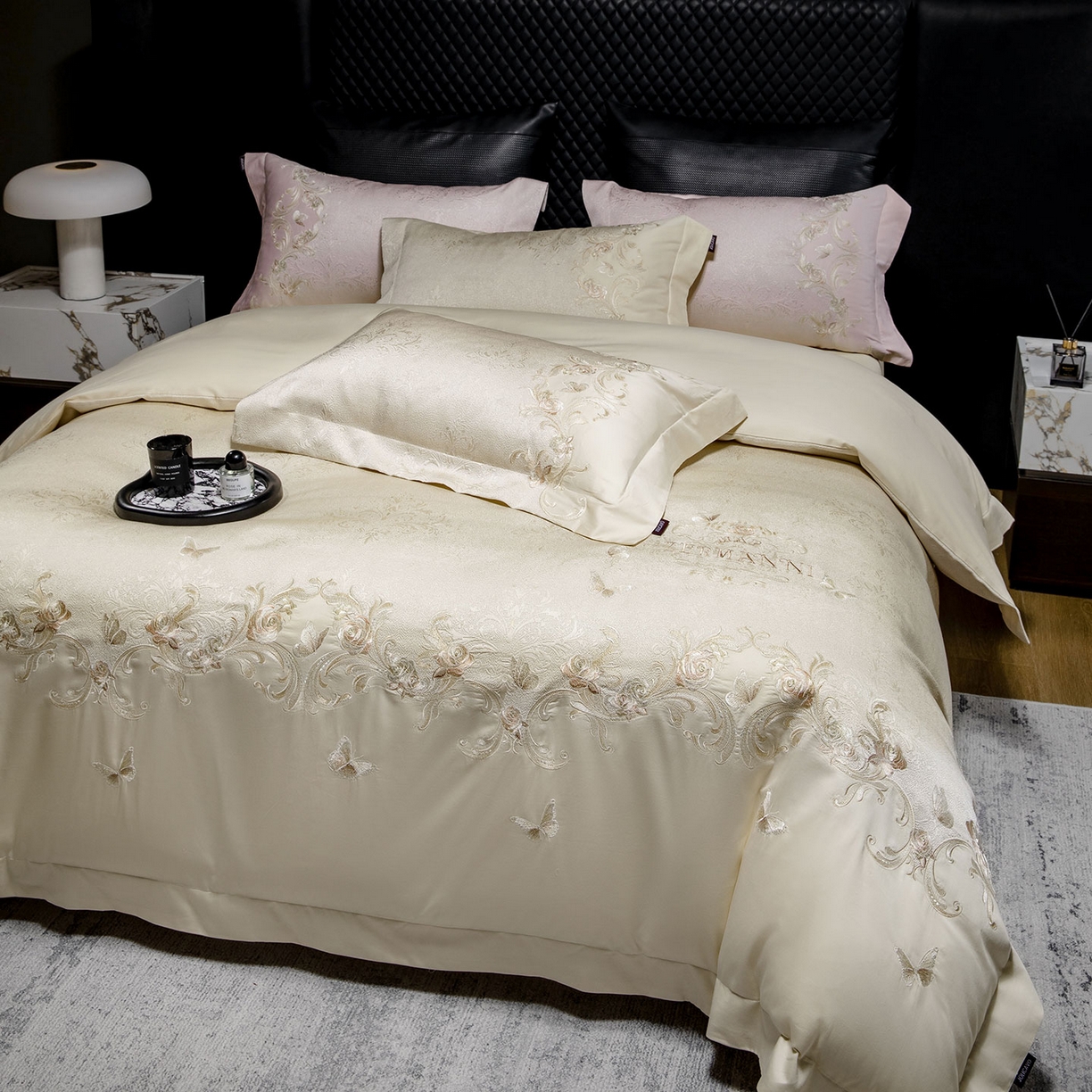 91家纺网 家纺一手货源 找家纺 爱妮菲家纺 2026高端新品A类100支长绒棉纯棉四件套100全棉厚织提花高档重工刺绣被套床单床笠床上用品 觅棠-太妃金