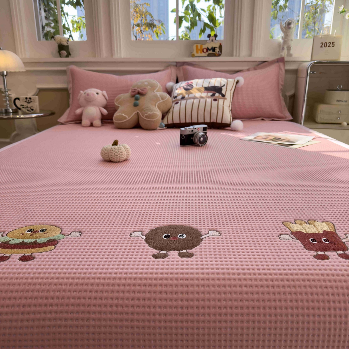 91家纺网 家纺一手货源 找家纺 （总）孩子王家纺 2026春夏新款乙纶冰豆豆凉席凉感值过0.21冰丝席-华夫格绣花空调软席凉席席子