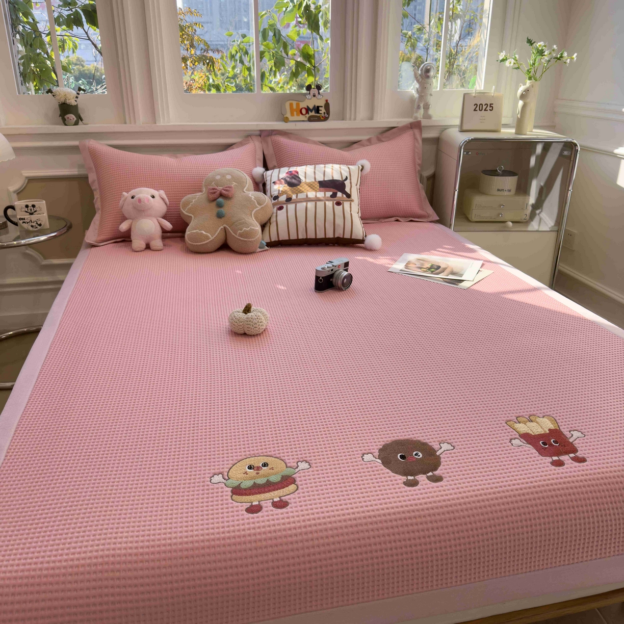 91家纺网 家纺一手货源 找家纺 （总）孩子王家纺 2026春夏新款乙纶冰豆豆凉席凉感值过0.21冰丝席-华夫格绣花空调软席凉席席子