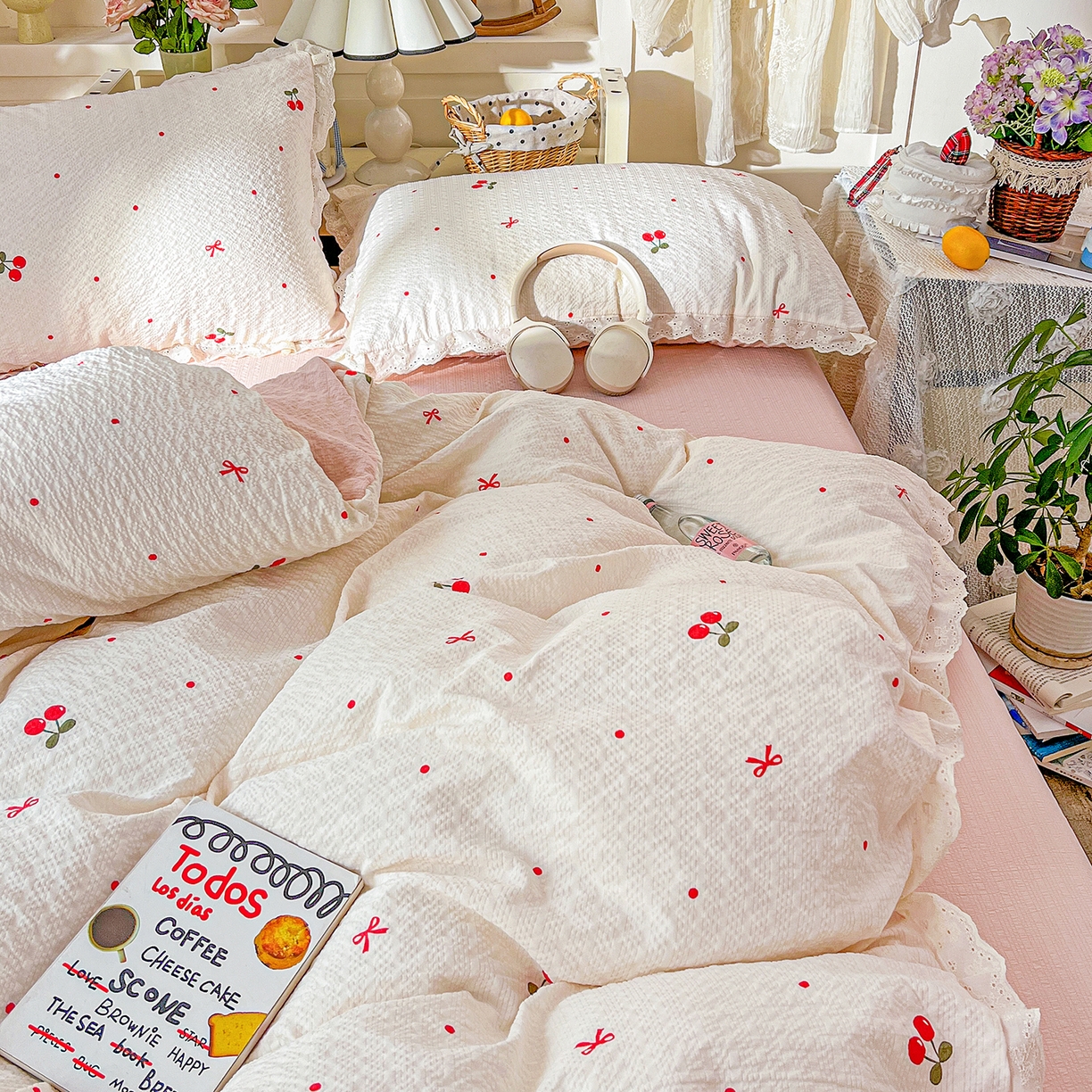 91家纺网 家纺一手货源 找家纺 一比一家纺 2026新款泡芙纱花边四件套 樱桃布丁