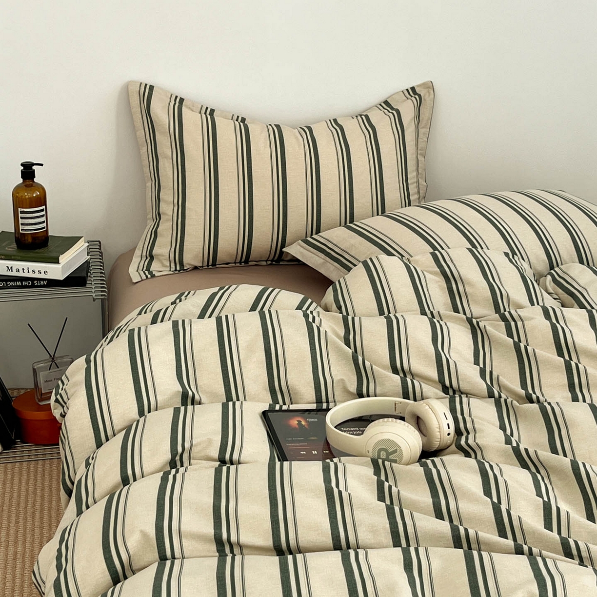 91家纺网 家纺一手货源 找家纺 涵宸家纺 2026新款全棉印花简约四件套 复古绿条