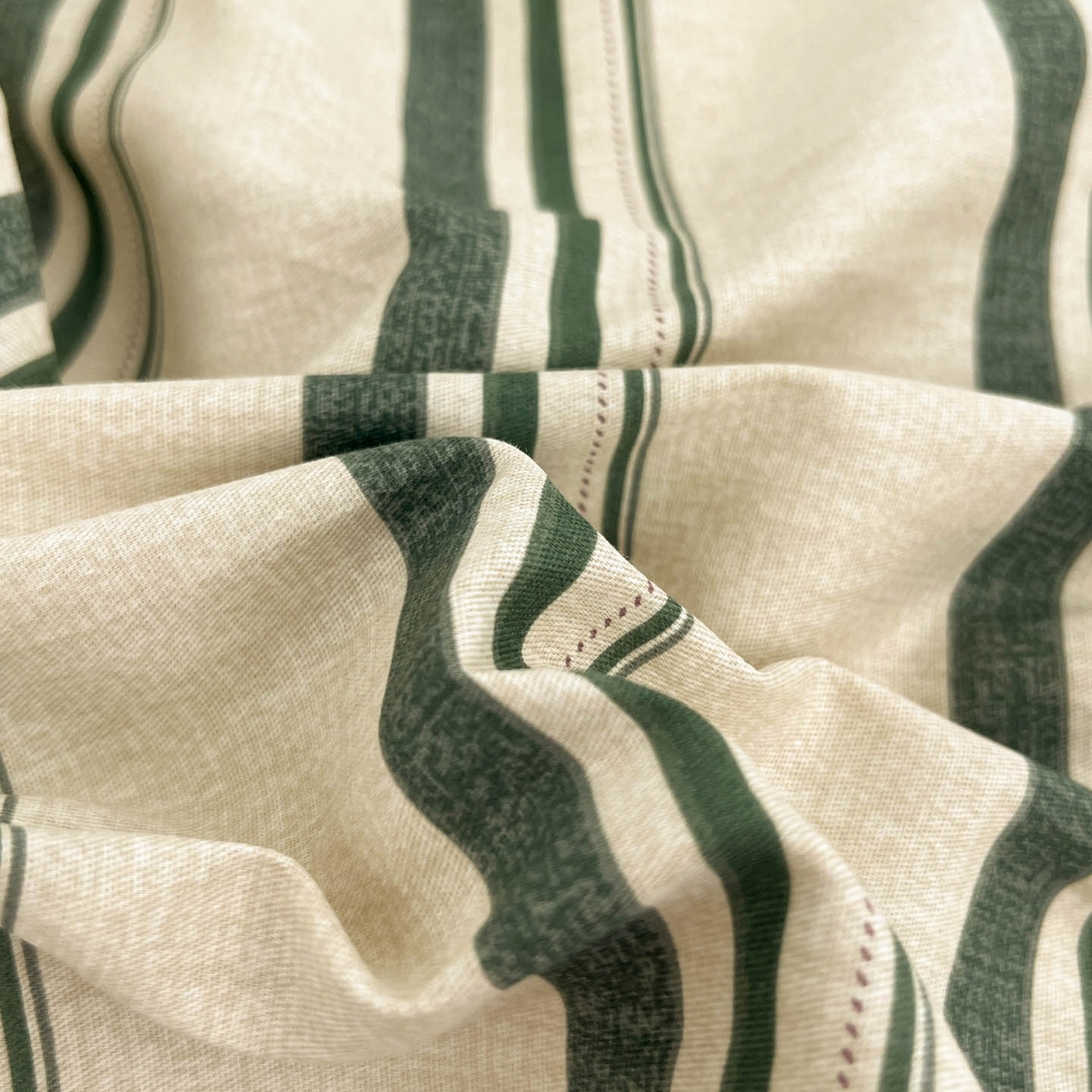 91家纺网 家纺一手货源 找家纺 涵宸家纺 2026新款全棉印花简约四件套 复古绿条