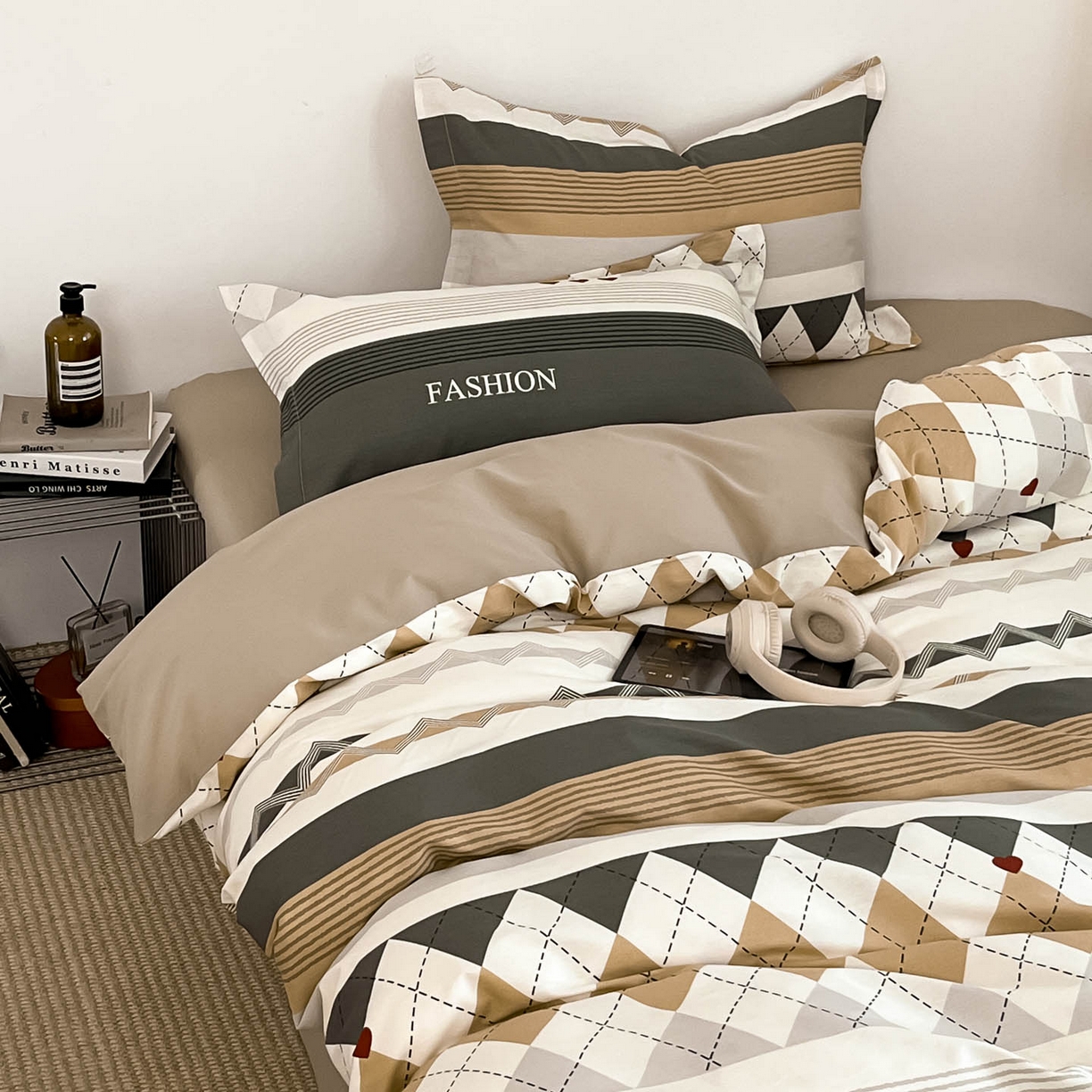 91家纺网 家纺一手货源 找家纺 涵宸家纺 2026新款全棉印花简约四件套 文景