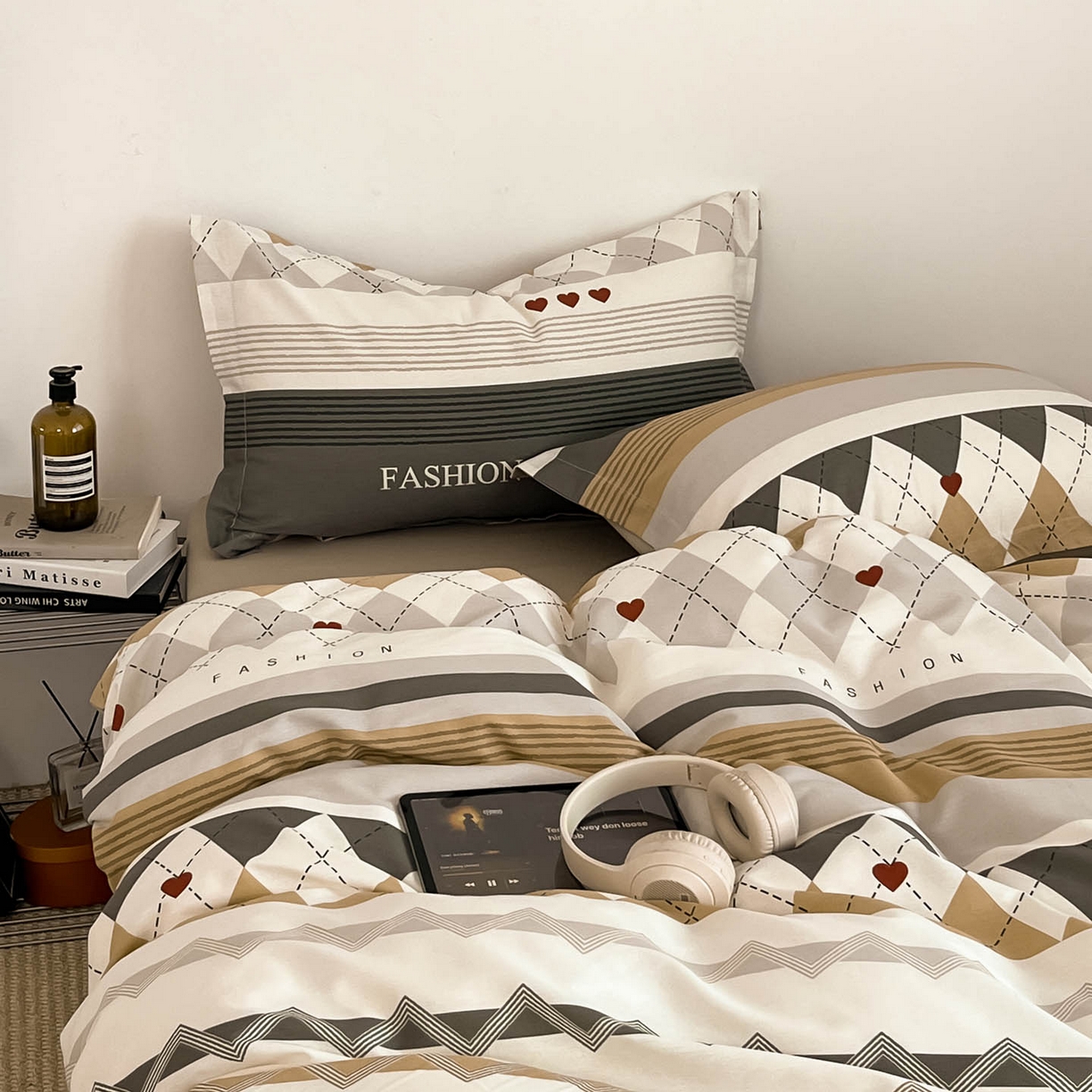 91家纺网 家纺一手货源 找家纺 涵宸家纺 2026新款全棉印花简约四件套 文景