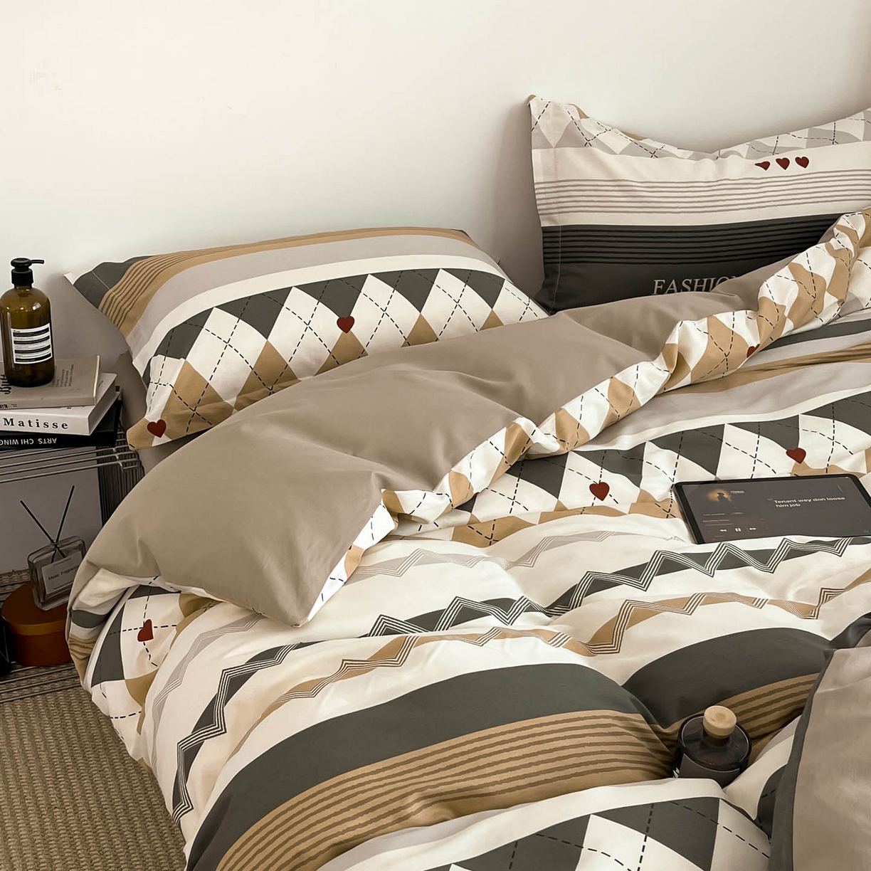 91家纺网 家纺一手货源 找家纺 涵宸家纺 2026新款全棉印花简约四件套 文景