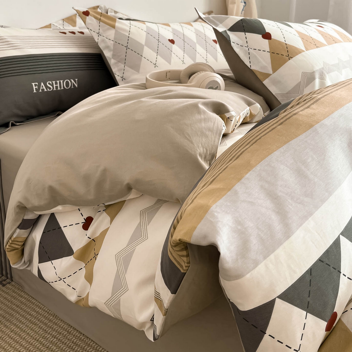 91家纺网 家纺一手货源 找家纺 涵宸家纺 2026新款全棉印花简约四件套 文景