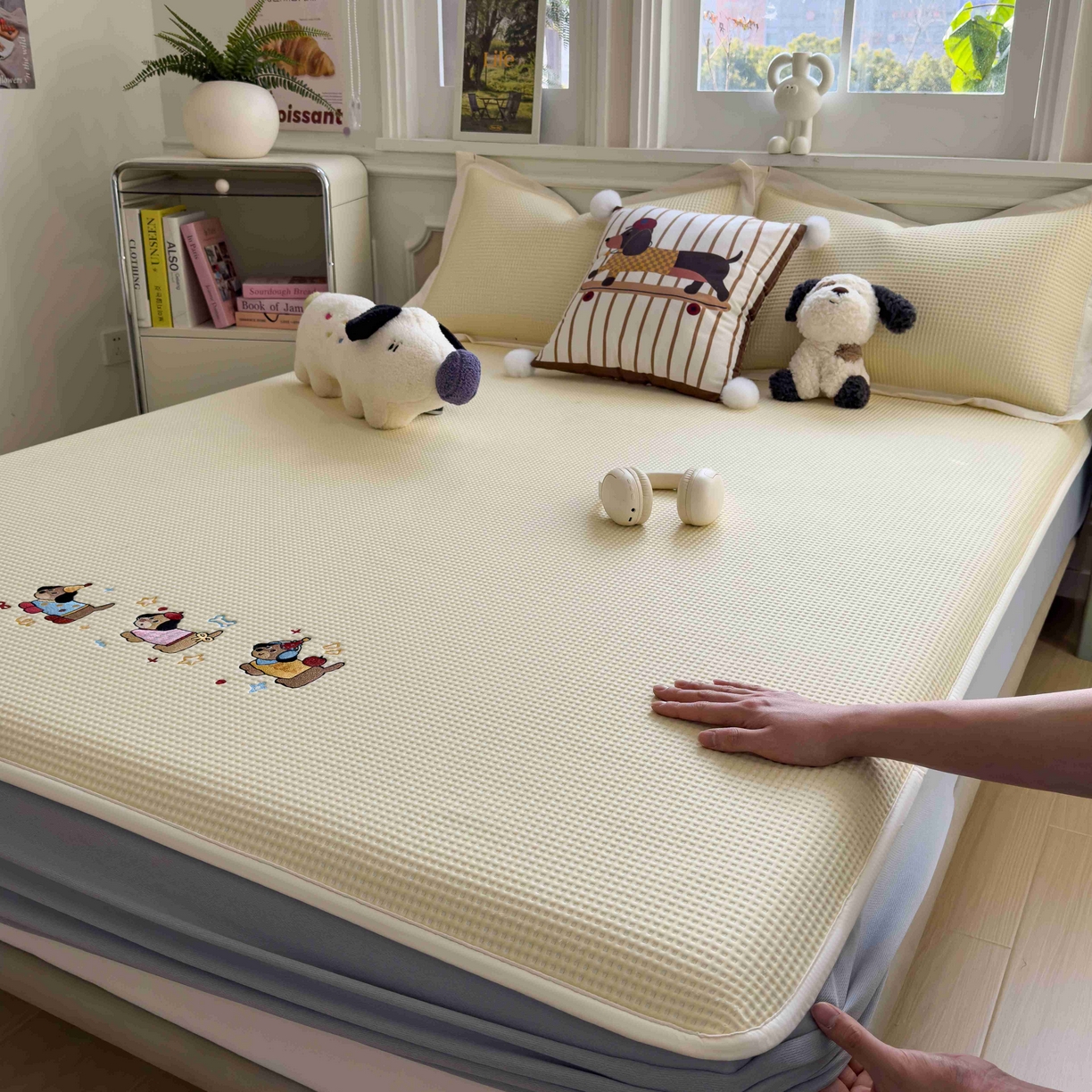 91家纺网 家纺一手货源 找家纺 （总）孩子王家纺 2026春夏新款乙纶冰豆豆凉席凉感值过0.21冰丝席-华夫格绣花空调软席凉席席子