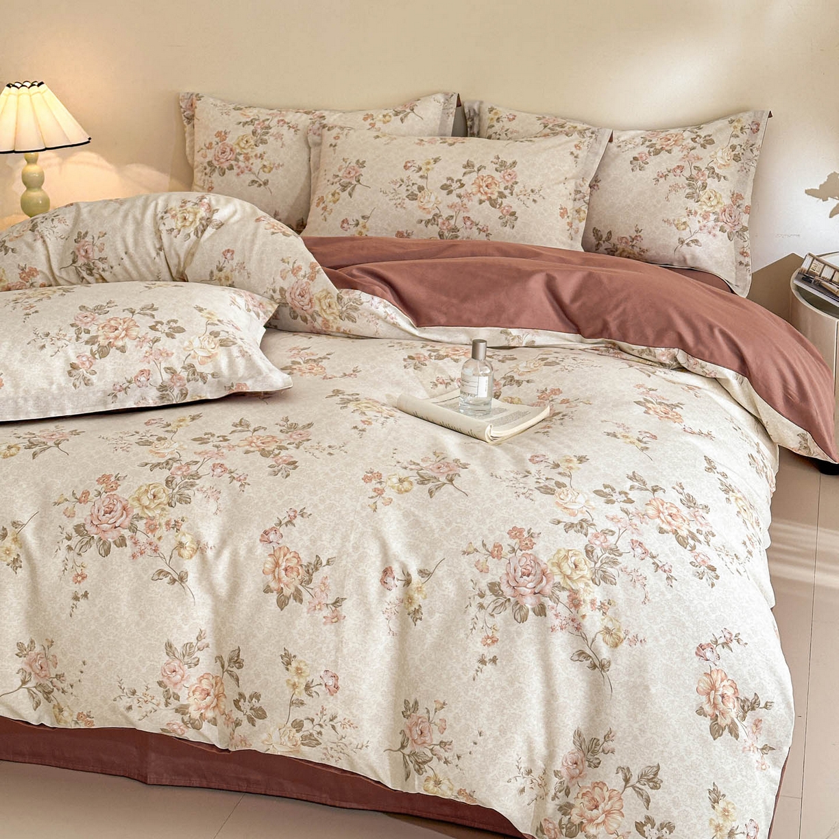 91家纺网 家纺一手货源 找家纺 （总）涵宸家纺 2025新款加厚全棉磨毛印花四件套--罗马系列 场景二