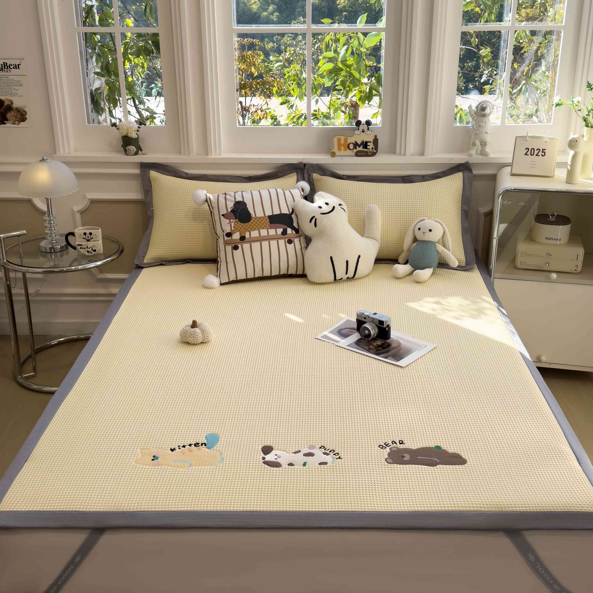 91家纺网 家纺一手货源 找家纺 孩子王家纺 2026春夏新款乙纶冰豆豆凉席凉感值过0.21冰丝席-华夫格绣花空调软席凉席席子 懒懒小憩 床单款