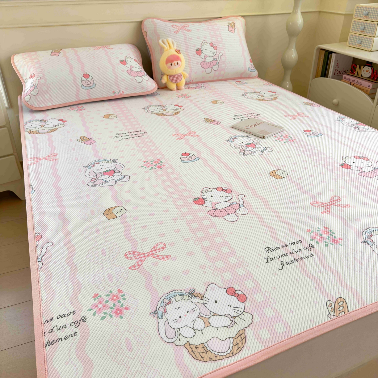 91家纺网 家纺一手货源 找家纺 孩子王家纺 2026春夏新款豆豆席卡通凉感值过0.21可机洗夏天学生宿舍单人空调软席凉席席子 摇篮梦 床单款