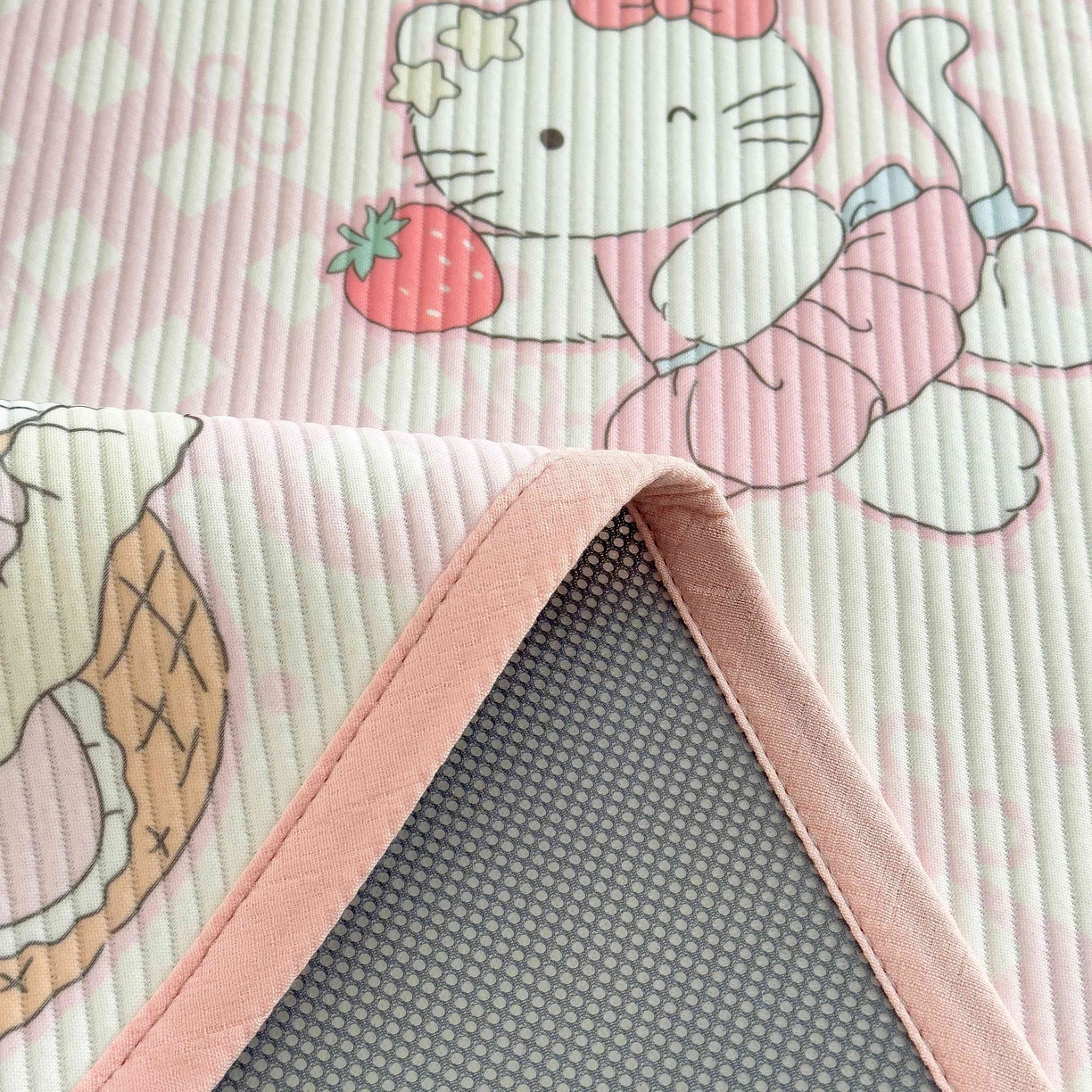 91家纺网 家纺一手货源 找家纺 孩子王家纺 2026春夏新款豆豆席卡通凉感值过0.21可机洗夏天学生宿舍单人空调软席凉席席子 摇篮梦 床单款