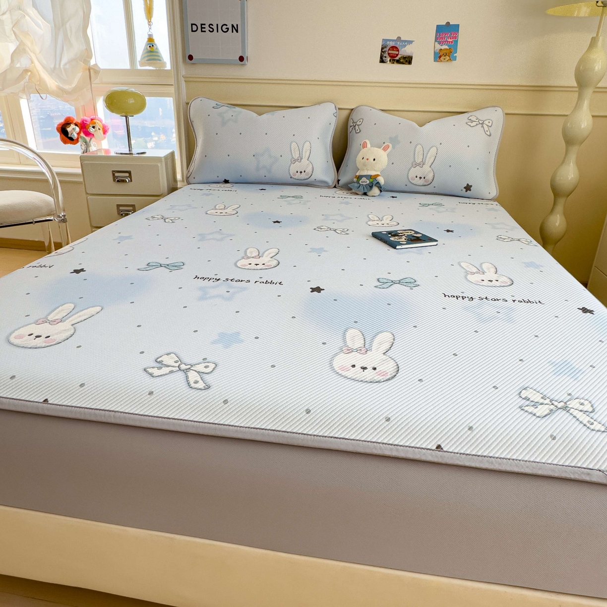 91家纺网 家纺一手货源 找家纺 孩子王家纺 2026春夏新款豆豆席卡通凉感值过0.21可机洗夏天学生宿舍单人空调软席凉席席子 波点星星兔 床笠款